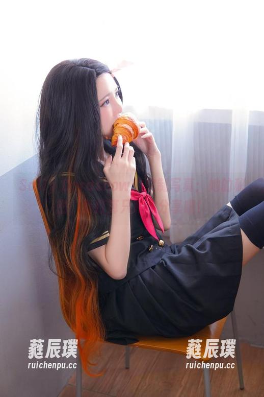 Sally Dorasnow的定制写真：她的秘密，我打算只和你分享哦！